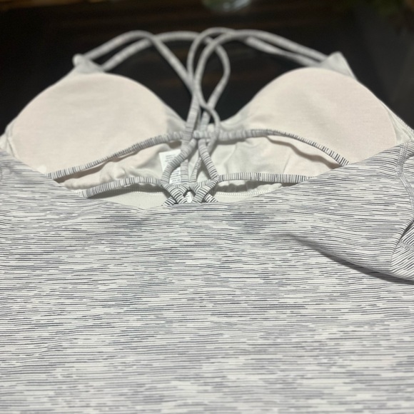 - Lululemon Athletica Create Your Calm Tank Size 10 - Picture 7 of 10